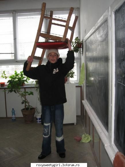 buna sunt catalin si va rog ji eu ffff frumos  sa lasati o parere pe   site-uri piczo